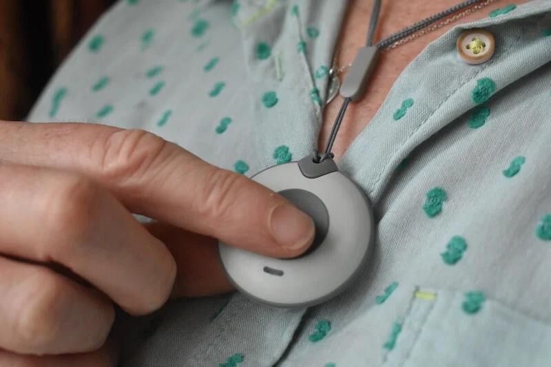 Pressing the suresafe digital connect pendant